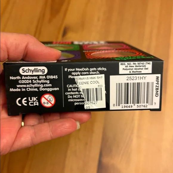 Nee doh bundle fuzz balls cake and purple glow cube - Picture 9 of 11